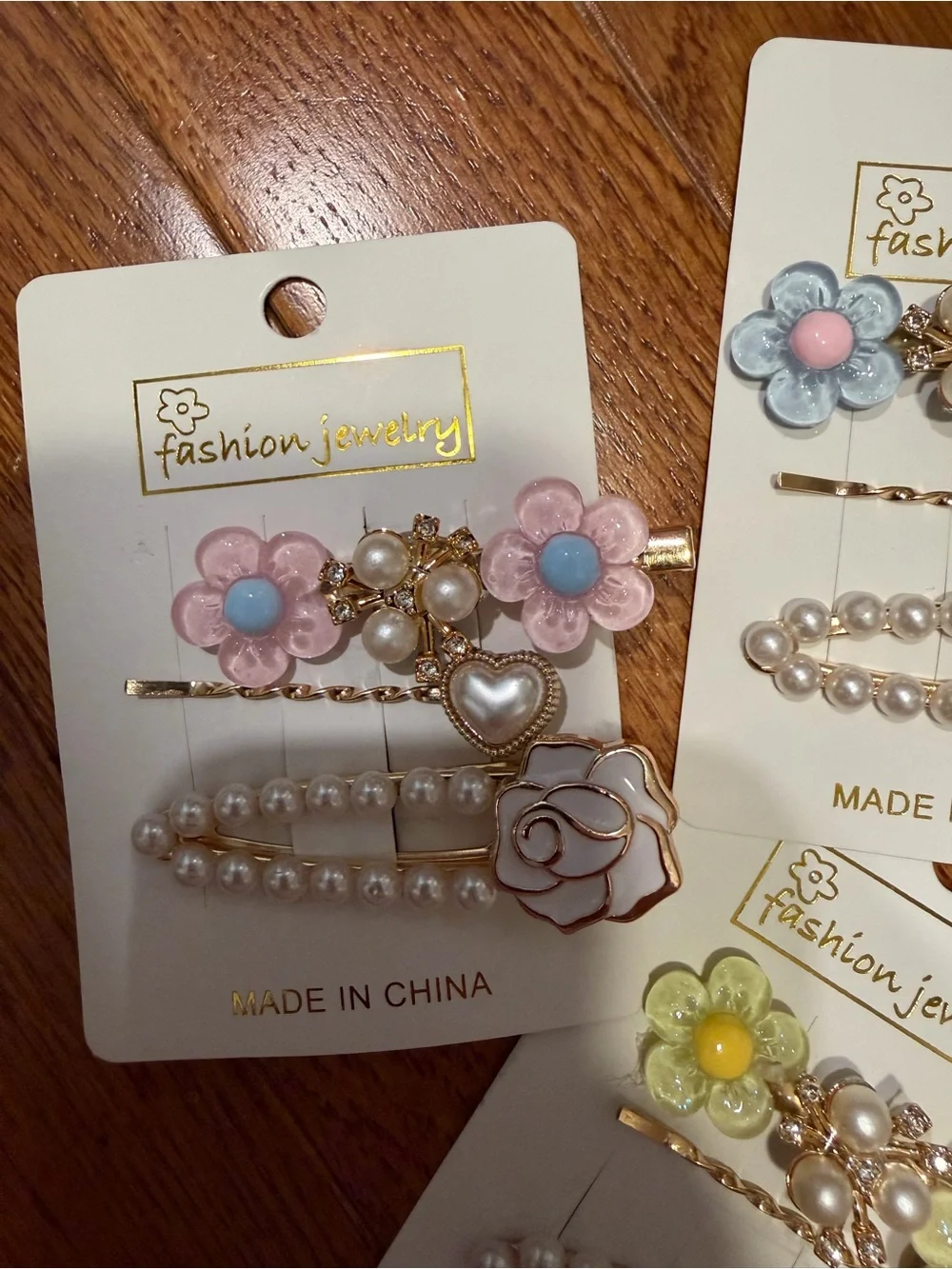 Fashion Jewelry  Floral Pearl Hair Clip Set - Pink, Blue, Yellow